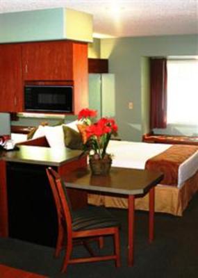 фото отеля Monument Inn & Suites
