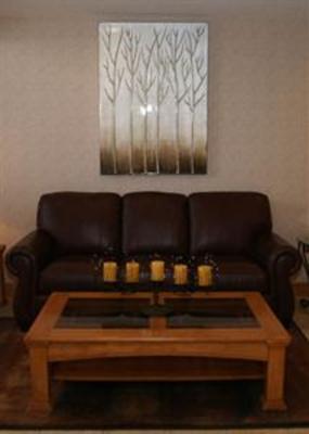 фото отеля Monument Inn & Suites