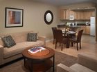 фото отеля Marriott Execustay Apartments Harbor Oaks Sacramento
