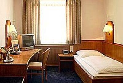 фото отеля Germania Hotel Reutlingen