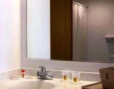 фото отеля Budget Inn & Suites Nevada