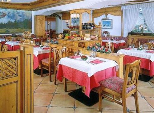 фото отеля Hotel Alpina Pinzolo