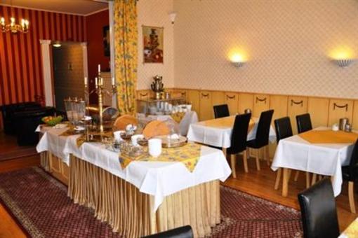фото отеля Hotel Pension Savoy Berlin