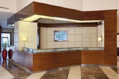 фото отеля Holiday Inn Riyadh-Al Qasr