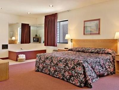 фото отеля Super 8 Chanute
