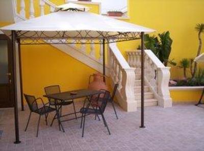 фото отеля Vanny Bed and Breakfast