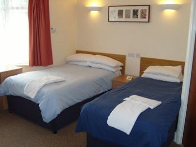 фото отеля The Old Rectory Guest House Crawley