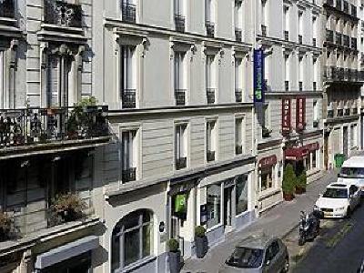 фото отеля Ibis Styles Paris Cadet Lafayette