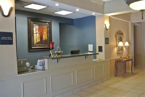 фото отеля Cartersville North Inn & Suites