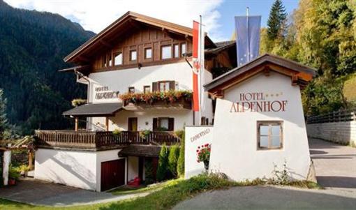 фото отеля Hotel Alpenhof Ultimo