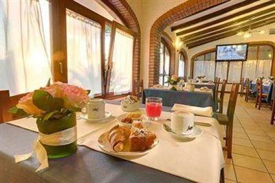 фото отеля Hotel Cristoforo Colombo Osimo