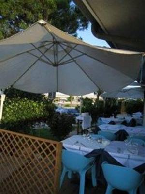 фото отеля Hotel Cristoforo Colombo Osimo
