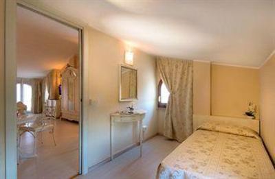 фото отеля Hotel Cristoforo Colombo Osimo