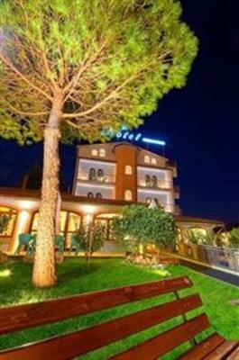 фото отеля Hotel Cristoforo Colombo Osimo