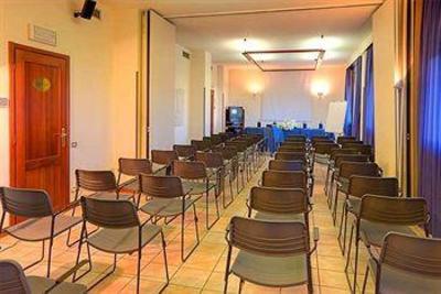 фото отеля Hotel Cristoforo Colombo Osimo