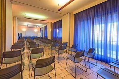 фото отеля Hotel Cristoforo Colombo Osimo