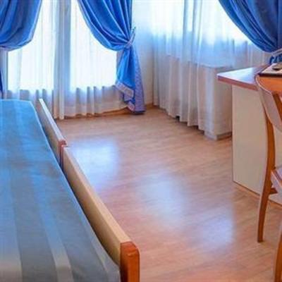 фото отеля Hotel Cristoforo Colombo Osimo