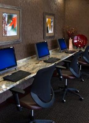 фото отеля BEST WESTERN PLUS Bloomington Hotel
