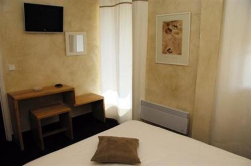 фото отеля Hotel De L'Avenue Annot