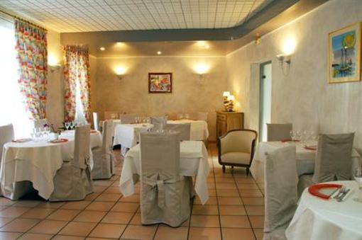 фото отеля Hotel De L'Avenue Annot