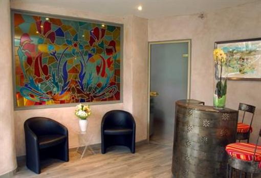 фото отеля Hotel De L'Avenue Annot