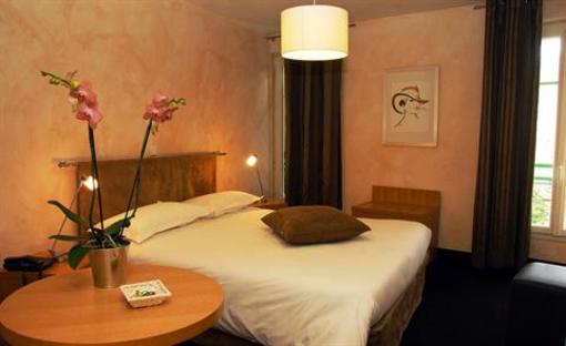 фото отеля Hotel De L'Avenue Annot