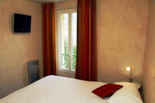 фото отеля Hotel De L'Avenue Annot