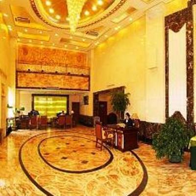 фото отеля Four Season Huating Hotel