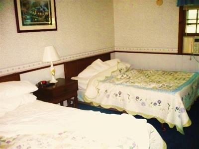 фото отеля Clarendon Motel
