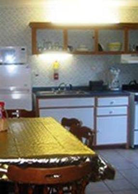 фото отеля Clarendon Motel