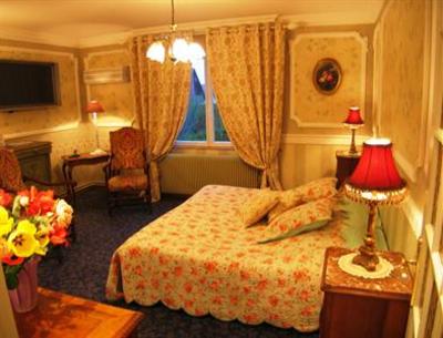 фото отеля Logis Hotel Biebler La Roseraie
