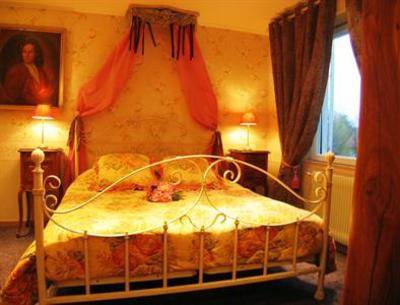 фото отеля Logis Hotel Biebler La Roseraie