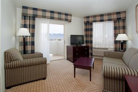 фото отеля Holiday Inn Express Colorado Springs Airport