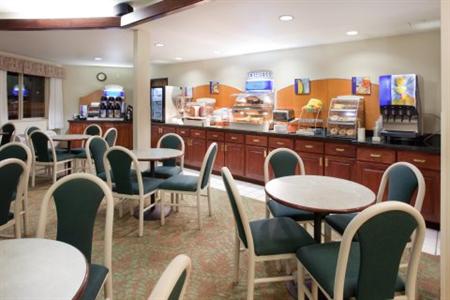 фото отеля Holiday Inn Express Colorado Springs Airport
