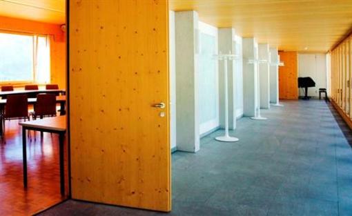 фото отеля Randolins Hostel & Backpackers
