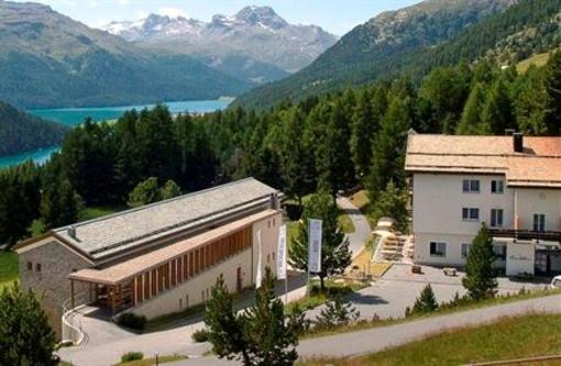 фото отеля Randolins Hostel & Backpackers