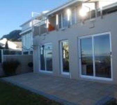 фото отеля Seagetaway Self Catering Apartments