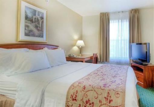 фото отеля TownePlace Suites Raleigh Cary Weston Parkway
