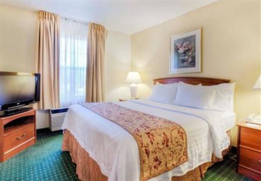 фото отеля TownePlace Suites Raleigh Cary Weston Parkway