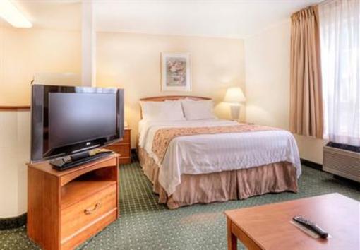 фото отеля TownePlace Suites Raleigh Cary Weston Parkway