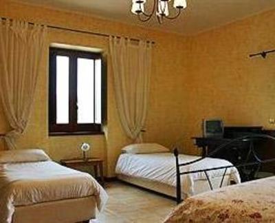 фото отеля Agriturismo Mammarella Farmhouse Altavilla Silentina