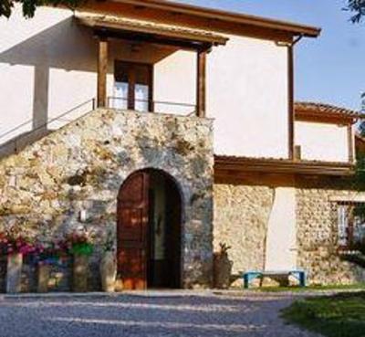 фото отеля Agriturismo Mammarella Farmhouse Altavilla Silentina