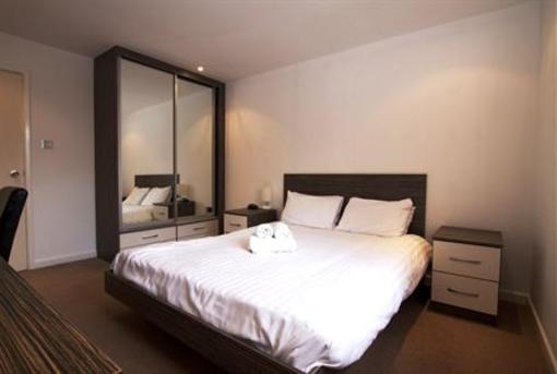 фото отеля Heywood Homes Serviced Apartments