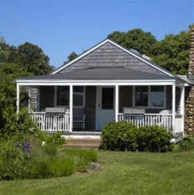 фото отеля Island Inn Oak Bluffs