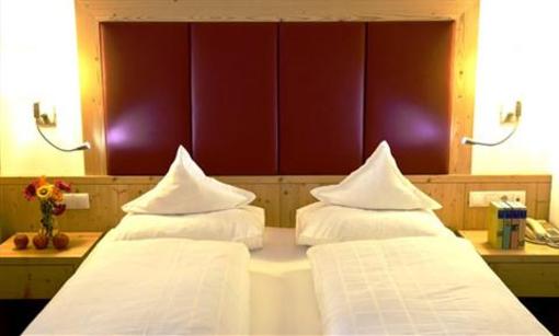 фото отеля Martina Breakfast Lodge