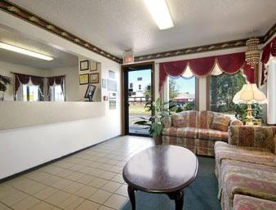 фото отеля Super 8 Muncie Ball St