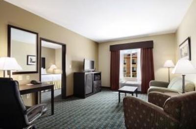 фото отеля Days Inn & Suites Mineral Wells