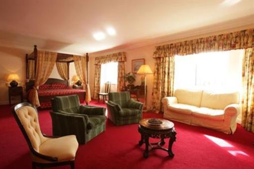 фото отеля Downhill House Hotel