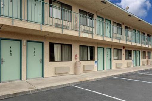 фото отеля Americas Best Value Inn Lake City