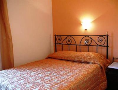 фото отеля Hotel Romantica Apartments
